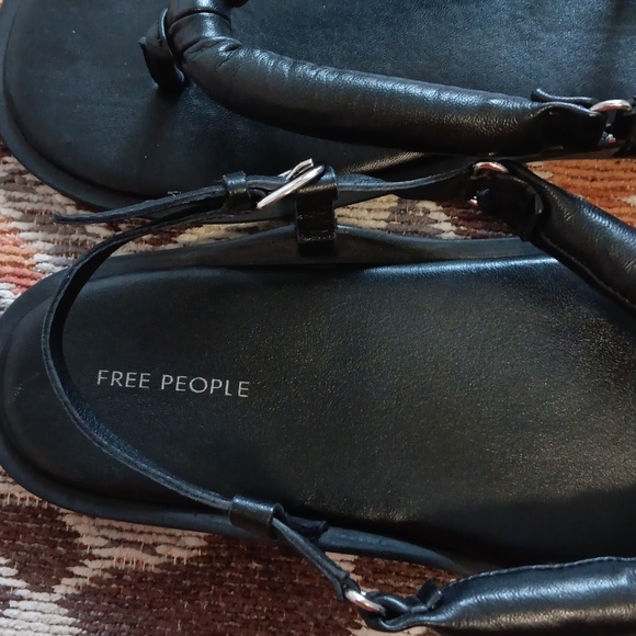 Free People Suncatcher Leather Thong - Picture 2 of 3